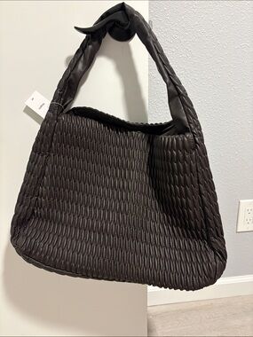 H&M Oversized Quilted Shoulder Bag